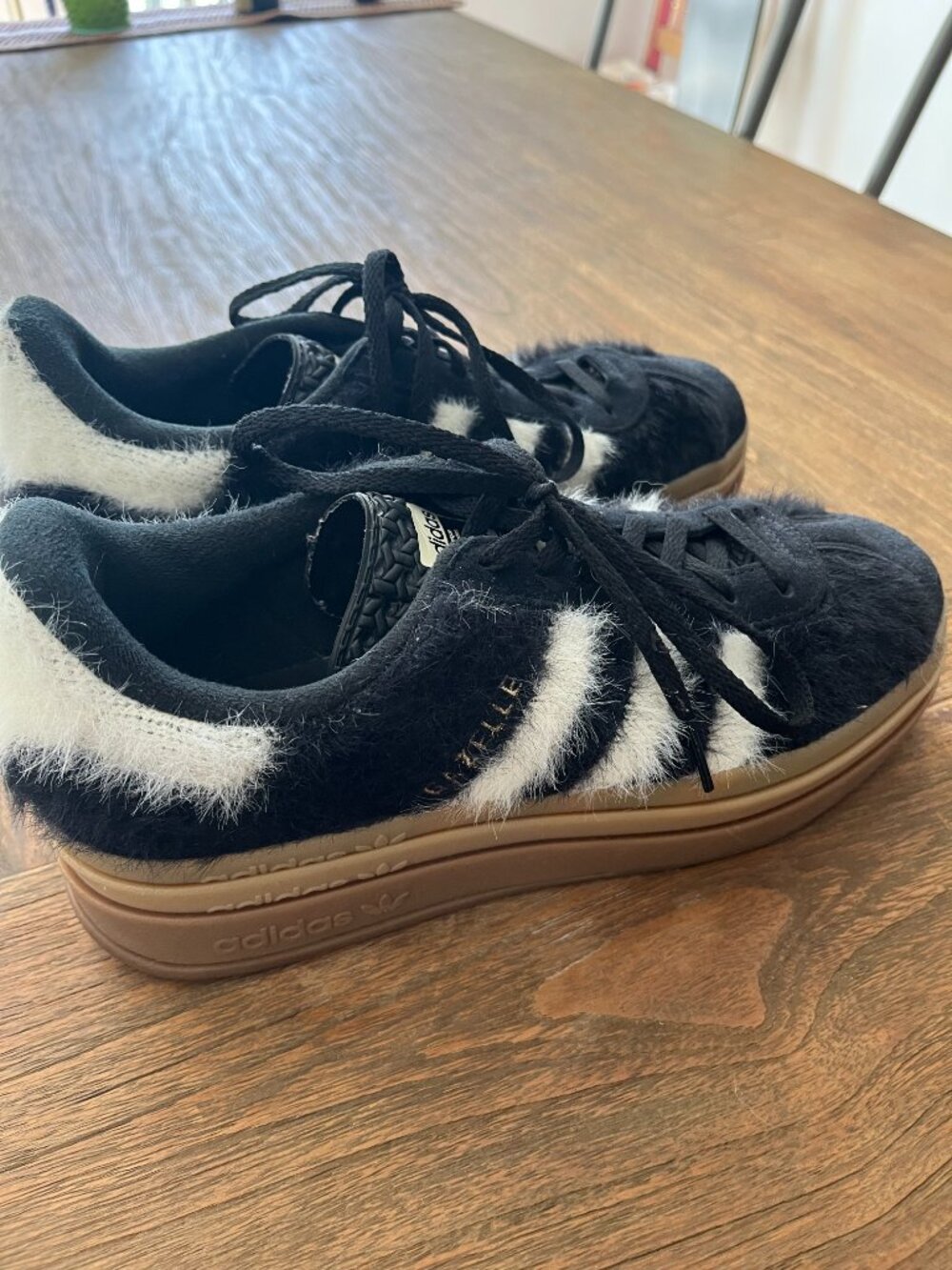 ✨ adidas Gazelle Bold Furry Platform Sneakers Black Cream Size 8